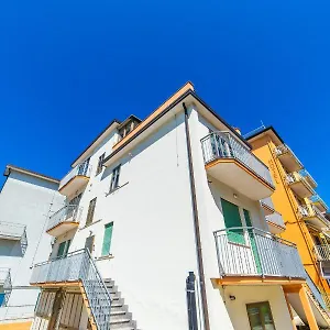 https://uliana-top-house.hotelinveneto.com