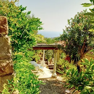 https://villa-dartisti.hotelitalianriviera.com